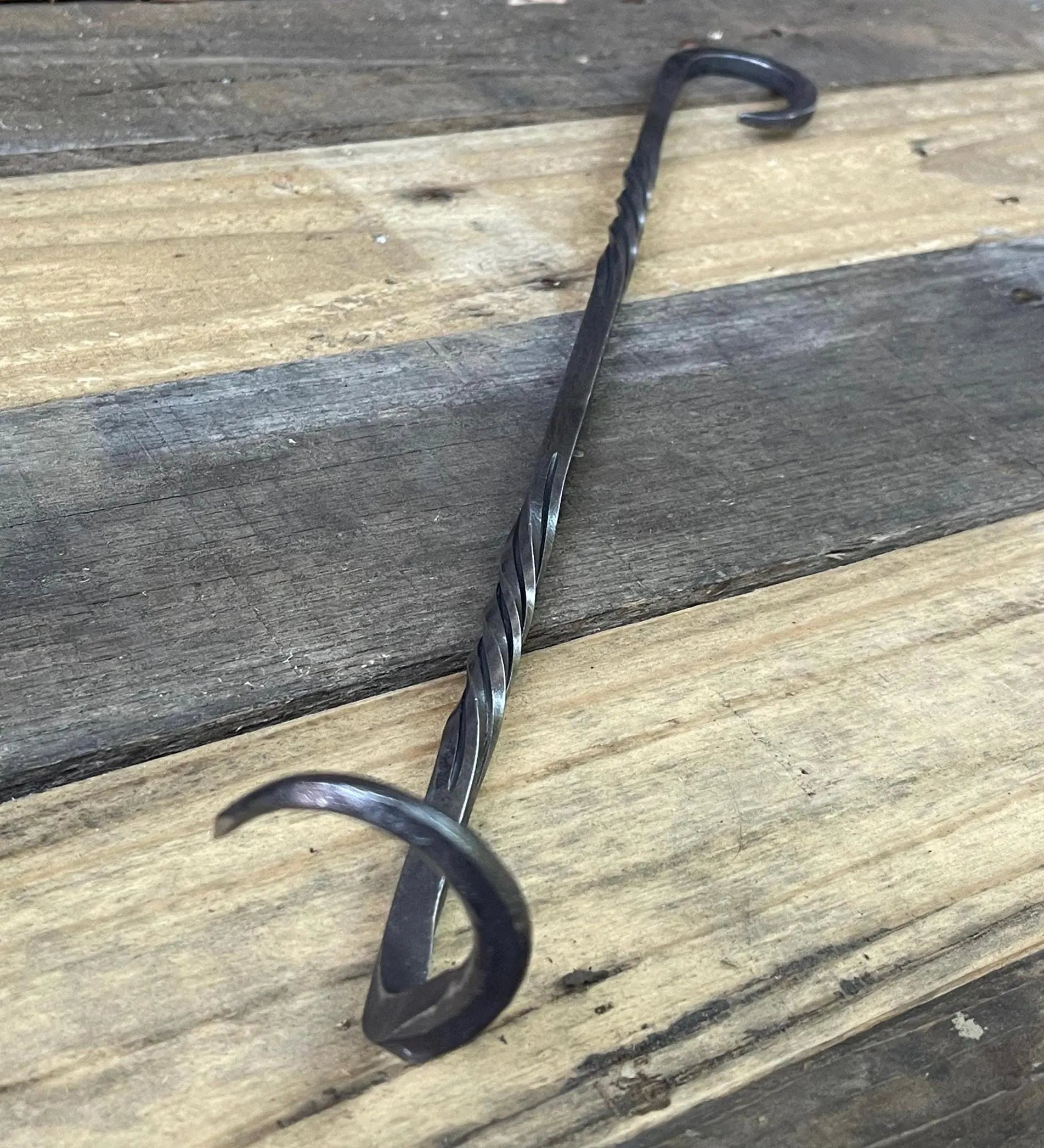 Hand-Forged Steak Turner - Polished Steel